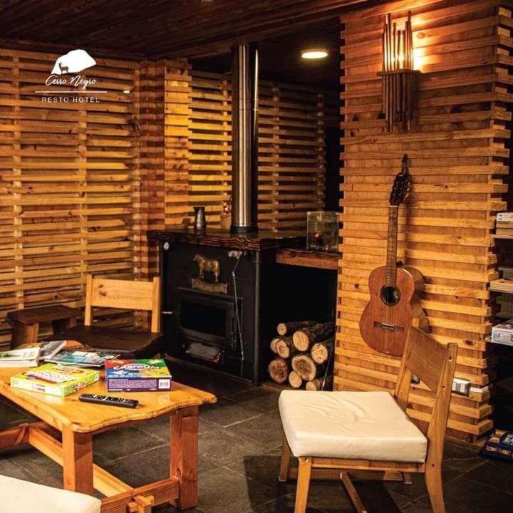 Hotel Cerro Negro Coyhaique Eksteriør billede